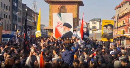 ईरान के सुप्रीम लीडर खामेनेई की मौत से J&K में उबाल, उमर अब्दुल्ला की सभी से शांति बनाए रखने की मार्मिक अपील