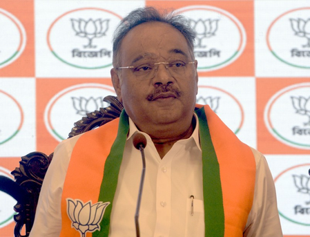 ममता के धरने पर BJP का पलटवार, प्रदेश अध्यक्ष बोले- रोहिंग्या, बांग्लादेशी और मृत वोटरों के लिए धरना