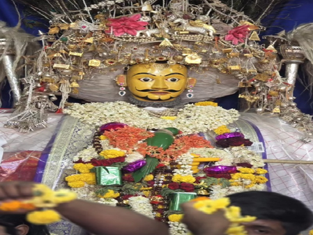 कर्नाटक के इस मंदिर में रंग नहीं, राख से खेली जाती है होली, कामदेव और भगवान शिव से जुड़ा है इतिहास