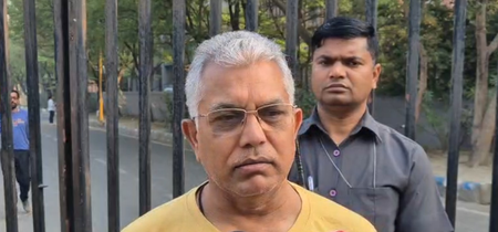 ममता बनर्जी के धरने पर दिलीप घोष बोले- वे सिर्फ 'धरना सीएम', नीतीश कुमार के राज्यसभा जाने की चर्चा पर भी दिया जवाब