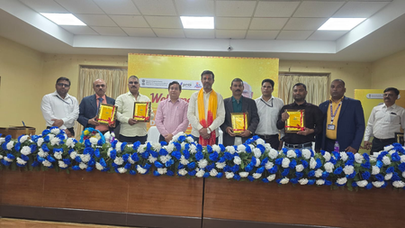 बिहार पटना में जन औषधि दिवस पर जागरूकता संगोष्ठी, केंद्र संचालक किए गए सम्मानित