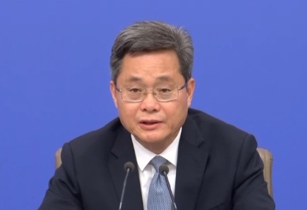 राजकोषीय निधियों की व्यवस्था नई ऊंचाई पर पहुंची चीन के वित्त मंत्री