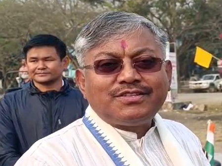 महिला दिवस के अवसर पर इम्फाल में ‘संडे ऑन साइकिल’ कार्यक्रम का आयोजन, खेल मंत्री गोविंदास कोंथौजम ने बढ़ाया हौसला