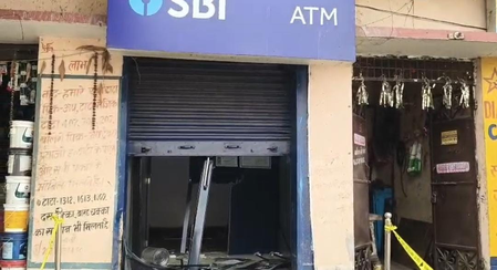बिहार मुजफ्फरपुर में बेखौफ बदमाशों ने एसबीआई का एटीएम काटा, जांच में जुटी पुलिस