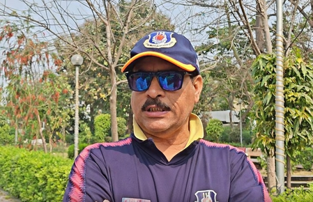 न्यूजीलैंड के खिलाफ भारतीय टीम का पलड़ा भारी है कुलदीप यादव के कोच कपिल देव पांडेय