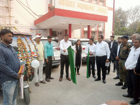 नवादा: राष्ट्रीय लोक अदालत के प्रचार-प्रसार के लिए जिला एवं सत्र न्यायाधीश ने प्रचार वाहन रथ को दिखाई हरी झंडी