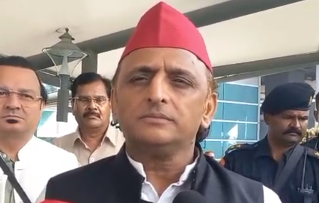 सरकार ने विदेश नीति गिरवी रख दी, युद्ध और महंगाई पर संसद में हो चर्चा अखिलेश यादव सरकार ने विदेश नीति गिरवी रख दी, युद्ध और महंगाई पर संसद में हो चर्चा अखिलेश यादव