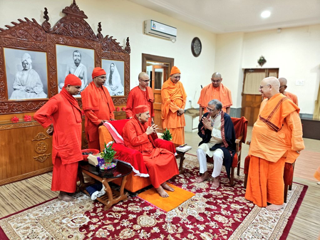 बेलूर मठ पहुंचे सीईसी ज्ञानेश कुमार