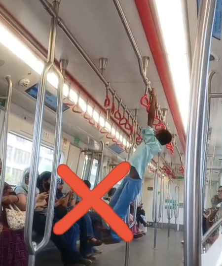मेट्रो में असुरक्षित तरीके से स्टंट करता दिखा बच्चा, महा मुंबई मेट्रो ने फिर चेताया