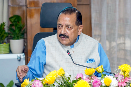 प्रधानमंत्री मोदी की प्राथमिकता से जम्मू-कश्मीर में हर क्षेत्र में दिखाई दे रहे नए विकास आयाम  जितेंद्र सिंह