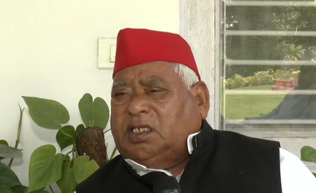 चुनाव आयोग निष्पक्ष नहीं, स्वतंत्र नहीं; सपा सांसद अवधेश प्रसाद बोले- लोकतंत्र की हो रही लूट