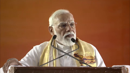 कांग्रेस के युवराज नहीं पता, ड्रोन मैन्युफैक्चरिंग में कितना कमाल कर रहे भारत के युवा : पीएम मोदी