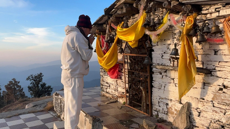 गैरसैंण में बजट सत्र के दौरान CM धामी ने भराड़ी देवी मंदिर में टेका मत्था, की प्रदेश की खुशहाली की प्रार्थना