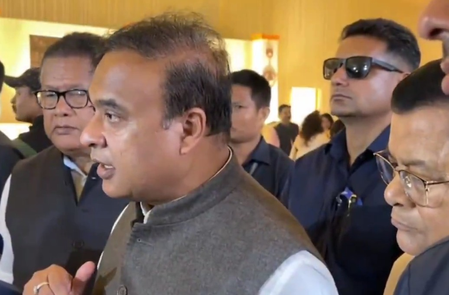 पवन खेड़ा पर सीएम हिमंत सरमा का वार: "असम की जेल में होगा उनका आखिरी भाषण, उग्रवादियों से साधा था संपर्क"