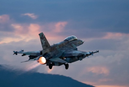 ईरान के परमाणु कार्यक्रम से जुड़े ठिकाने पर हमला किया इजरायल