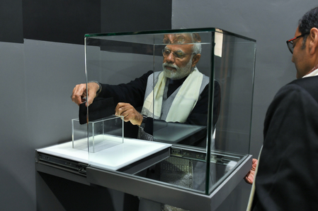 लाल किला म्यूजियम में रखी नेताजी की टोपी गायब, परपोते चंद्र कुमार बोस ने पीएम मोदी से की शिकायत