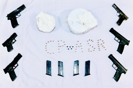 पंजाब में हथियार और ड्रग्स तस्करी के मॉड्यूल का भंडाफोड़, छह आरोपी गिरफ्तार पंजाब में हथियार और ड्रग्स तस्करी के मॉड्यूल का भंडाफोड़, छह आरोपी गिरफ्तार