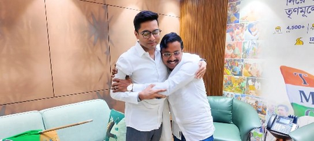 बंगाल चुनाव  अभिषेक बनर्जी की मौजूदगी में पवित्र कर टीएमसी में शामिल