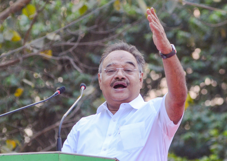 चुनाव में सुवेंदु अधिकारी एक बार फिर ममता बनर्जी को हराएंगे समिक भट्टाचार्य