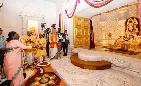 प्रभु राम से मिलता है जीवन-मूल्यों का अनमोल संदेश, राष्ट्रपति मुर्मु समेत कई नेताओं ने दी रामनवमी की शुभकामनाएं