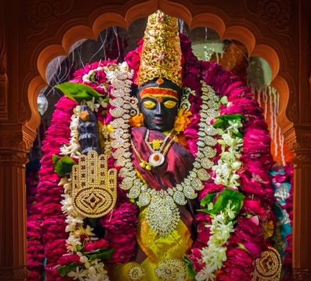 नवरात्रि विशेष  कौन सी देवी किस अंग की करती हैं रक्षा, जानें दुर्गा सप्तशती के कवच का महात्म्य