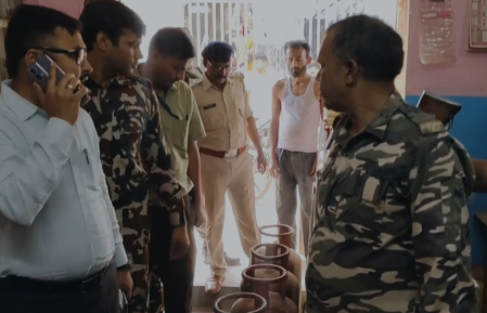 बिहार  एलपीजी की जमाखोरी और कालाबाजारी के खिलाफ प्रशासन सख्त, जमुई में 27 सिलेंडर जब्त, एक गिरफ्तार