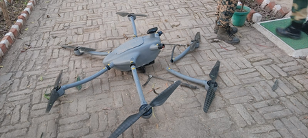 पंजाब पुलिस-बीएसएफ संयुक्त ऑपरेशन में पाकिस्तान ड्रग नेटवर्क ध्वस्त, 24.5 किलो हेरोइन और ड्रोन बरामद, तीन गिरफ्तार