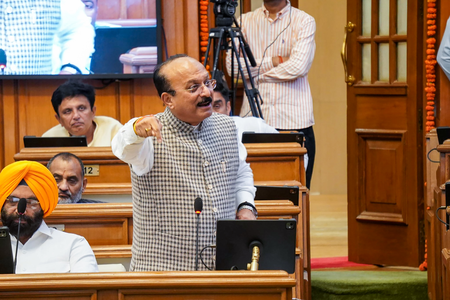 पालम अग्निकांड आशीष सूद का बयान, भाजपा सरकार ने ब्लेम पॉलिटिक्स की कोशिश नहीं की पालम अग्निकांड आशीष सूद का बयान, भाजपा सरकार ने ब्लेम पॉलिटिक्स की कोशिश नहीं की