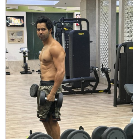 उम्र कोई भी हो, जिम में पसीना बहाना जरूरी, वरुण धवन ने दिया खास मैसेज