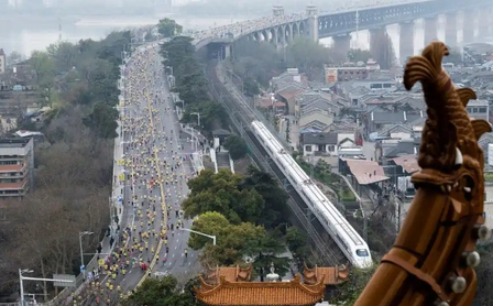 अफ्रीकी एथलीटों का चीन के वुहान मैराथन में वर्चस्व