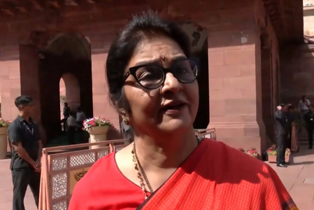 महिला आरक्षण बिल का विपक्ष ने किया स्वागत, लागू करने की प्रक्रिया पर उठाए सवाल