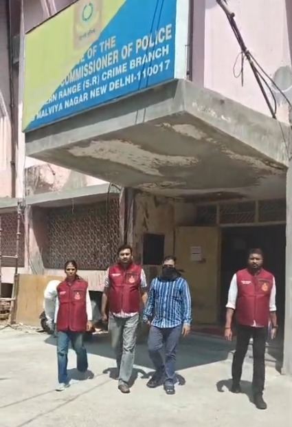 दिल्ली जमानत से फरार वांछित लुटेरे को क्राइम ब्रांच ने किया गिरफ्तार