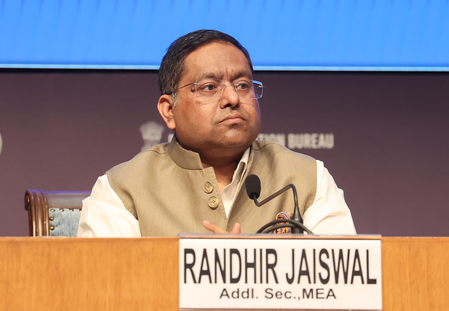 प्रतिबंधित आतंकी संगठन पर पाकिस्तान के बयान को भारत ने किया खारिज, आत्ममंथन की दी सलाह