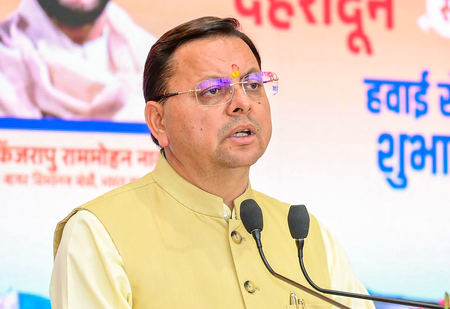 उत्तराखंड  टिहरी गढ़वाल सड़क हादसे पर सीएम धामी ने जताया शोक, राहत कार्य तेज करने का दिया आदेश