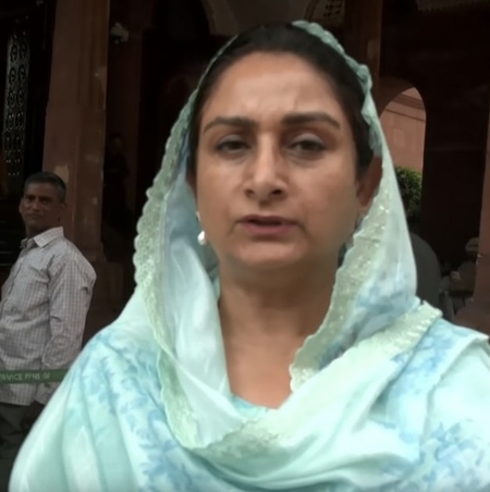 पंजाब सरकार भी पेट्रोल-डीजल पर एक्साइज ड्यूटी में कटौती करे हरसिमरत कौर बादल पंजाब सरकार भी पेट्रोल-डीजल पर एक्साइज ड्यूटी में कटौती करे हरसिमरत कौर बादल