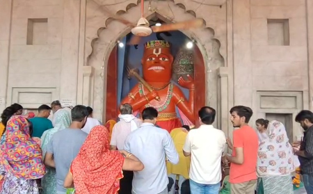 हनुमान जयंती की तैयारी तेज, फर्रुखाबाद के बड़े हनुमान मंदिर के कपाट 29 मार्च से बंद