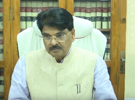 वैश्विक तनाव के बीच सरकार पूरी तरह सजग, विपक्ष नहीं करे राजनीति  मनन मिश्रा