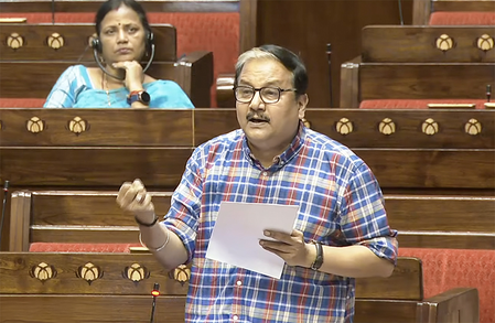 अमेरिकी लोगों के साथ मेरी सहानुभूति, स्थिति बहुत ही चिंताजनक  मनोज झा