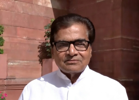 रामगोपाल यादव ने चुनाव आयोग के तबादलों पर उठाए सवाल, बोले-यह अधिकार क्षेत्र से बाहर रामगोपाल यादव ने चुनाव आयोग के तबादलों पर उठाए सवाल, बोले-यह अधिकार क्षेत्र से बाहर