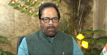 ममता बनर्जी सत्ता में वापसी नहीं कर पाएंगी मुख्तार अब्बास नकवी