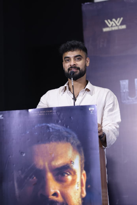 Tovino Thomas: The only politics that we are trying to tell in 'Pallichattambi' is humanity! (IANS Exclusive) Tovino Thomas: The only politics that we are trying to tell in 'Pallichattambi' is humanity! (IANS Exclusive)