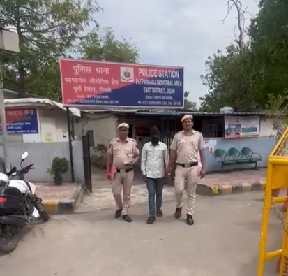 दिल्ली पुलिस ने वारदात की फिराक में घूम रहे बदमाश को किया गिरफ्तार, चाकू बरामद