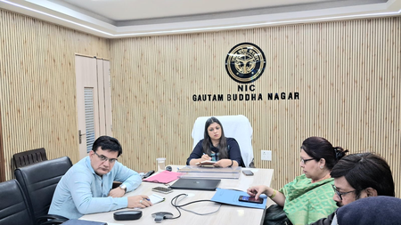 जिलाधिकारी की अध्यक्षता में गैस कंपनियों के साथ महत्वपूर्ण बैठक, वाणिज्यिक सिलेंडर आपूर्ति में पारदर्शिता पर जोर