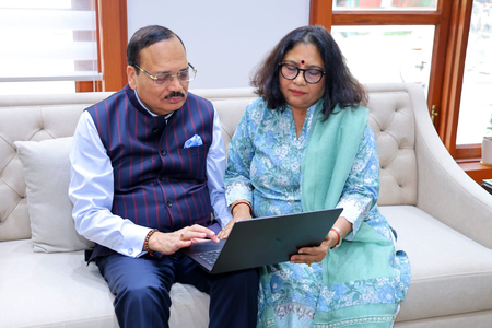 सीजेआई सूर्यकांत ने जनगणना 2027 के लिए स्वयं-गणना प्रक्रिया में हिस्सा लिया