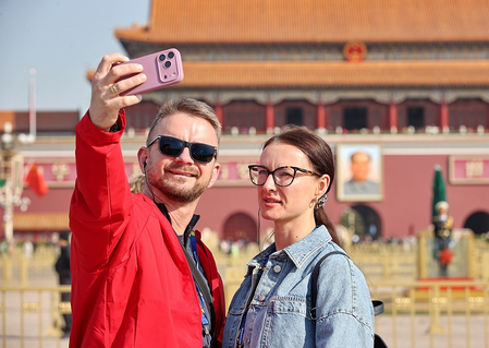 वीजा-मुक्त नीति से ब्रिटेन में बढ़ेगा चीन का आकर्षण  ब्रिटिश मीडिया