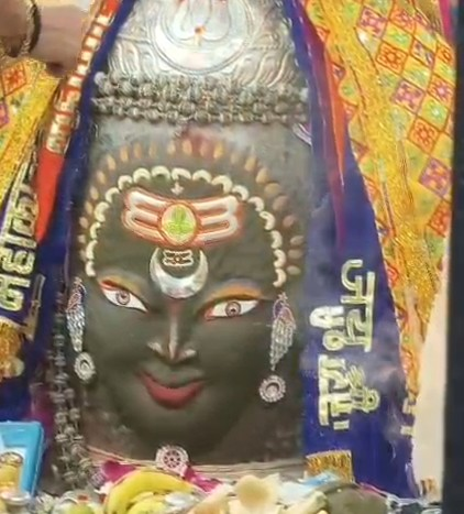 वैशाख कृष्ण पक्ष की द्वितीया तिथि पर महाकाल दरबार में भक्तों का तांता, बाबा के दिव्य स्वरूप के हुए दर्शन