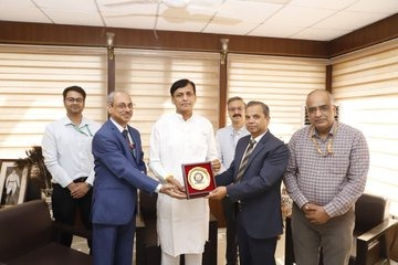 नित्यानंद राय ने जनगणना 2027 के लिए स्वयं-गणना प्रक्रिया में हिस्सा लिया नित्यानंद राय ने जनगणना 2027 के लिए स्वयं-गणना प्रक्रिया में हिस्सा लिया