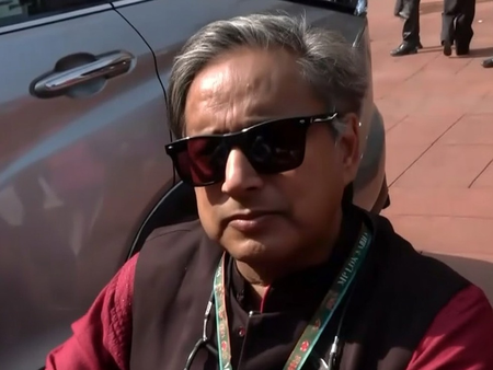 केरल में शशि थरूर के सुरक्षा गार्ड पर हमला पुलिस ने दो लोगों को किया गिरफ्तार