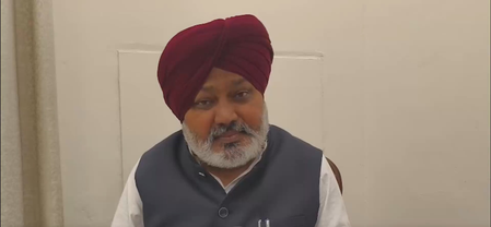 आम आदमी पार्टी में बढ़ी खींचतान राघव चड्ढा पर बोले मंत्री हरपाल सिंह चीमा- फिल्मी डायलॉग से नहीं चलता पंजाब