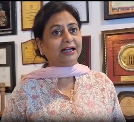 महिला आरक्षण बिल से श्रेष्ठ भारत के सपने को साकार करने में मिलेगी मदद, सीतापुर की महिलाओं ने किया स्वागत महिला आरक्षण बिल से श्रेष्ठ भारत के सपने को साकार करने में मिलेगी मदद, सीतापुर की महिलाओं ने किया स्वागत